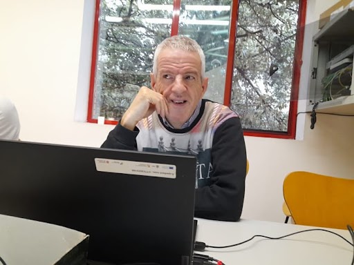 activitat informàtica omnia llars residències
