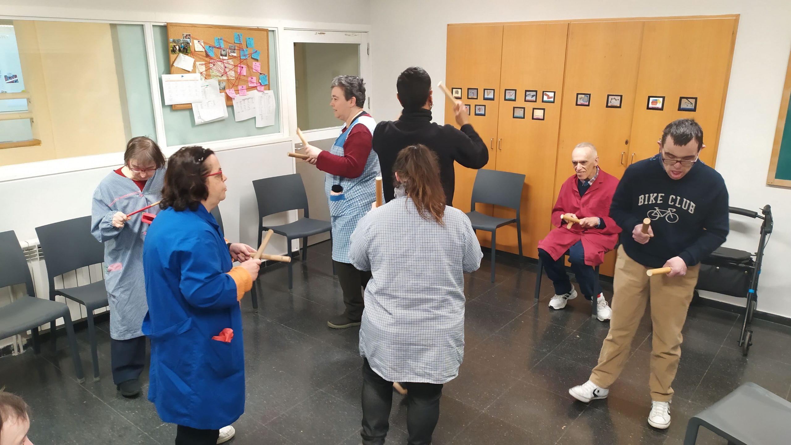 taller musica centre ocupacional can carreras