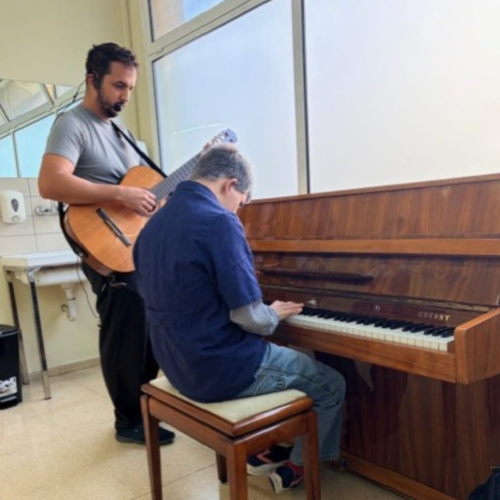musicoterapia-asproseat-esplugues